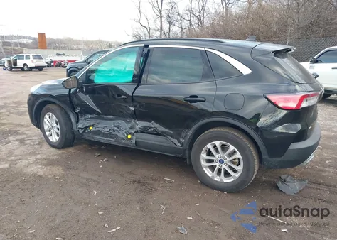 2022 Ford Escape Se Hybrid z USA, uszkodzony, nr VIN 1FMCU9BZ6NUA28625